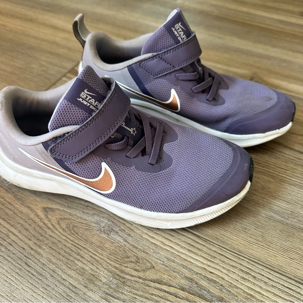 Nike Star Runner Kids Size 2